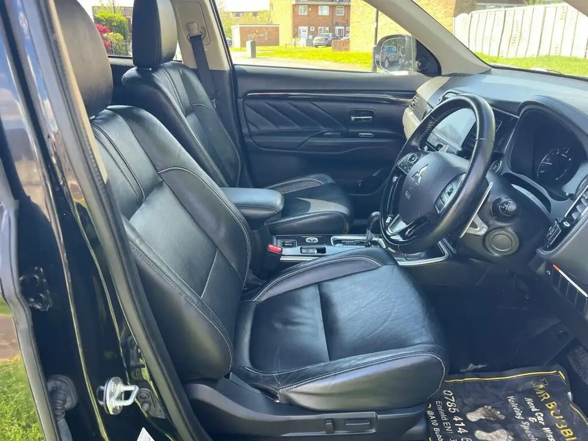 2018-mitsubishi-outlander-22di-d-4-leather-auto-big-28