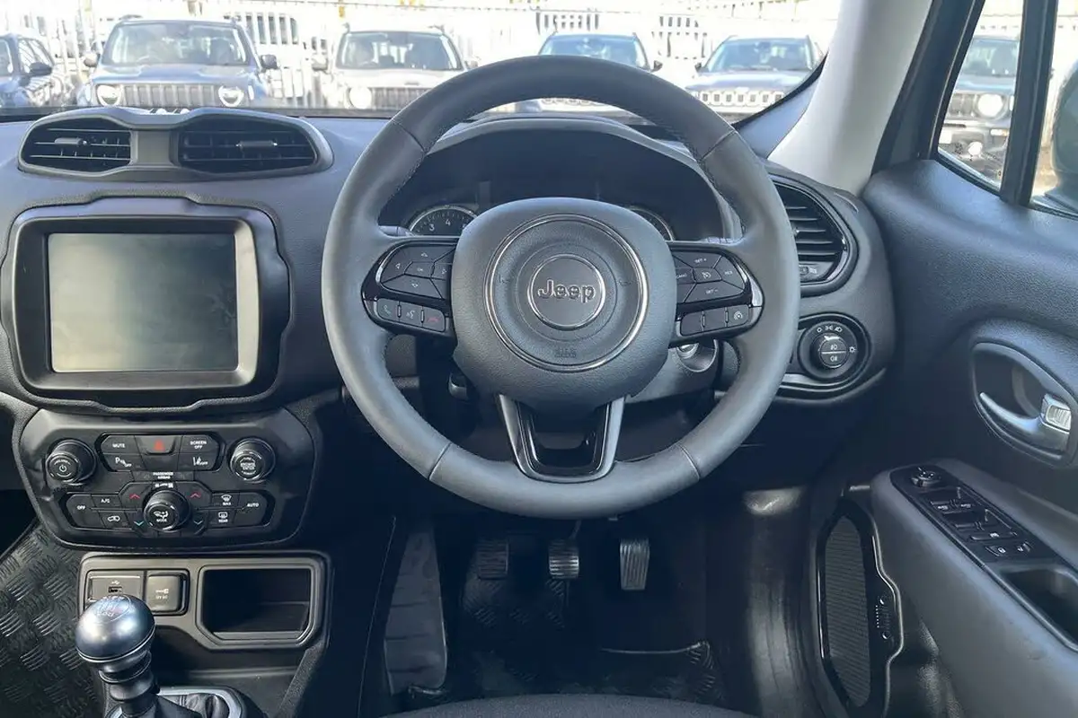 2021-jeep-renegade-10-gse-night-eagle-big-20