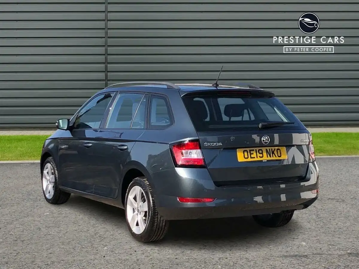 2019-skoda-fabia-10-tsi-se-l-109ps-estate-dsg-big-2