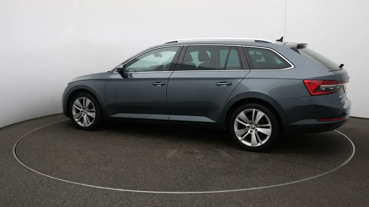 2021-skoda-superb-20tdi-se-l-150ps-estate-dsg-big-39