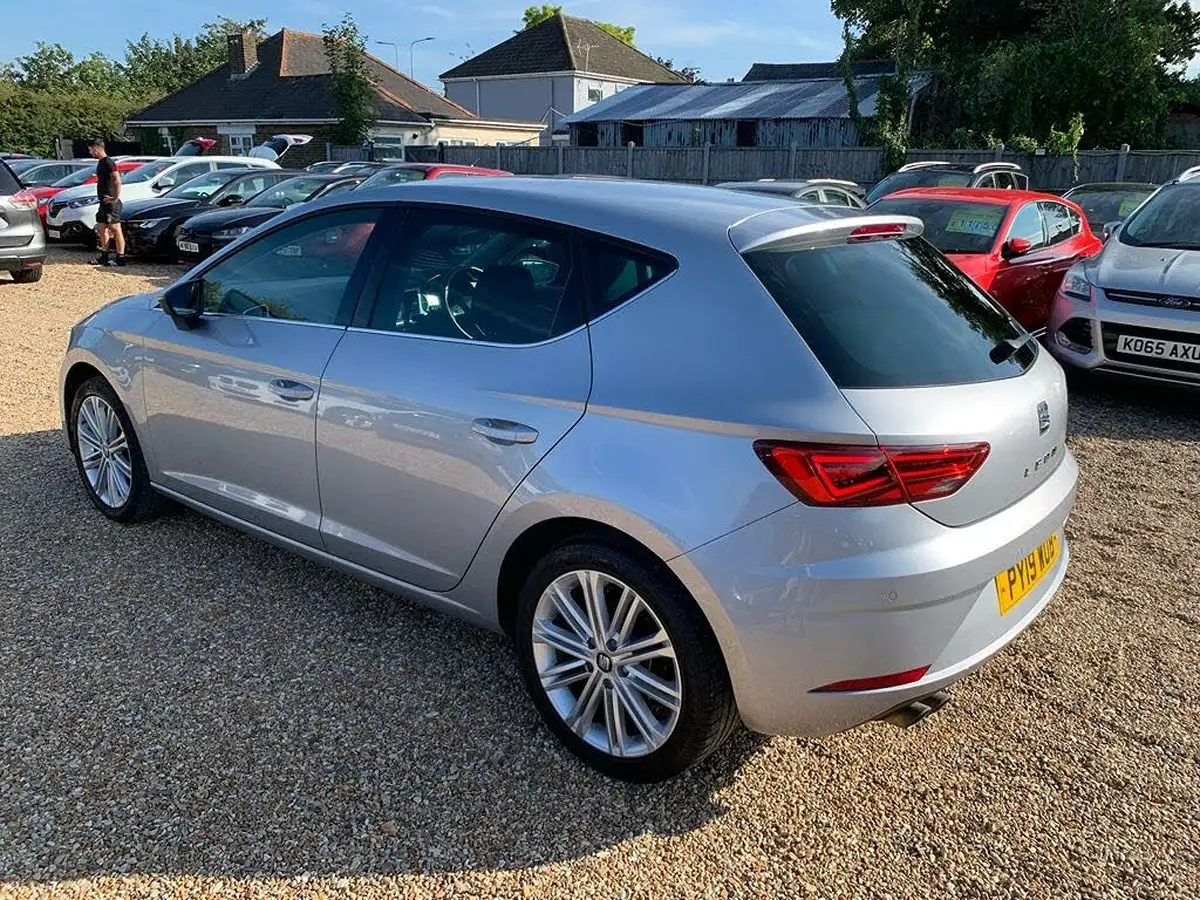 2019-seat-leon-15-tsi-evo-xcellence-130ps-ss-hatchback-big-4
