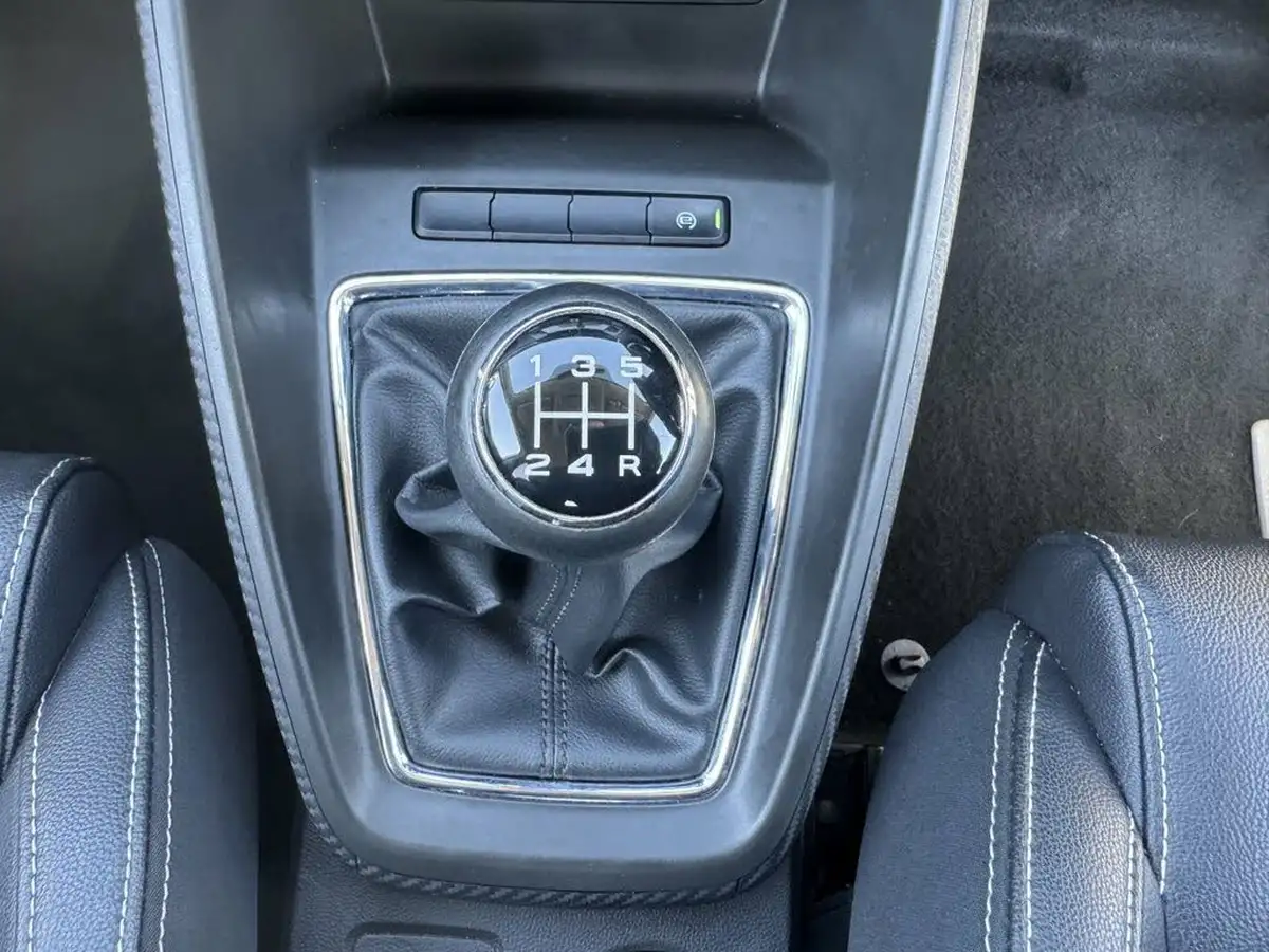2020-mg-zs-suv-15-vti-tech-exclusive-106ps-big-45