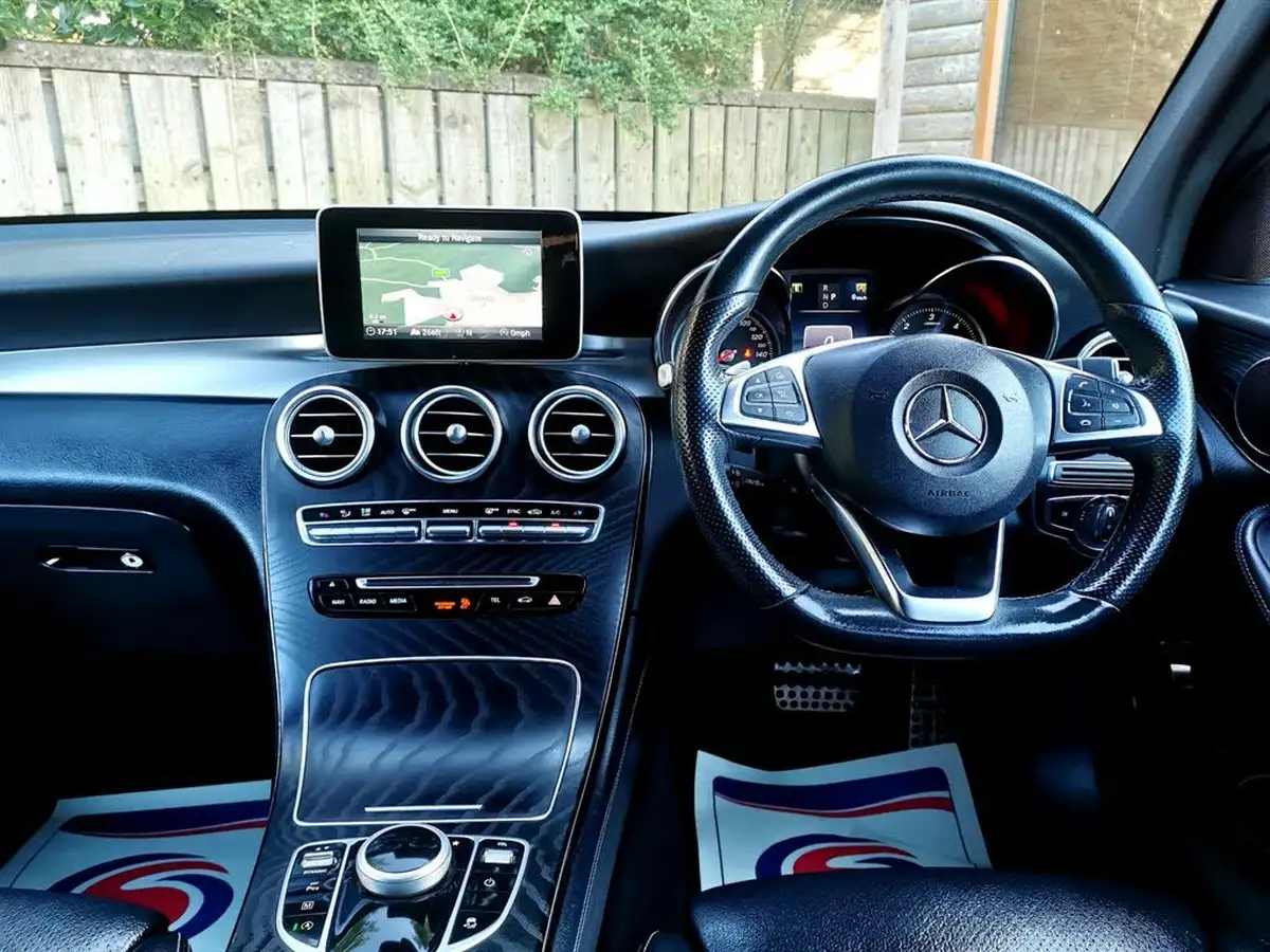 2018-mercedes-benz-glc-class-21d-glc220d-amg-line-ss-station-wagon-5d-big-9