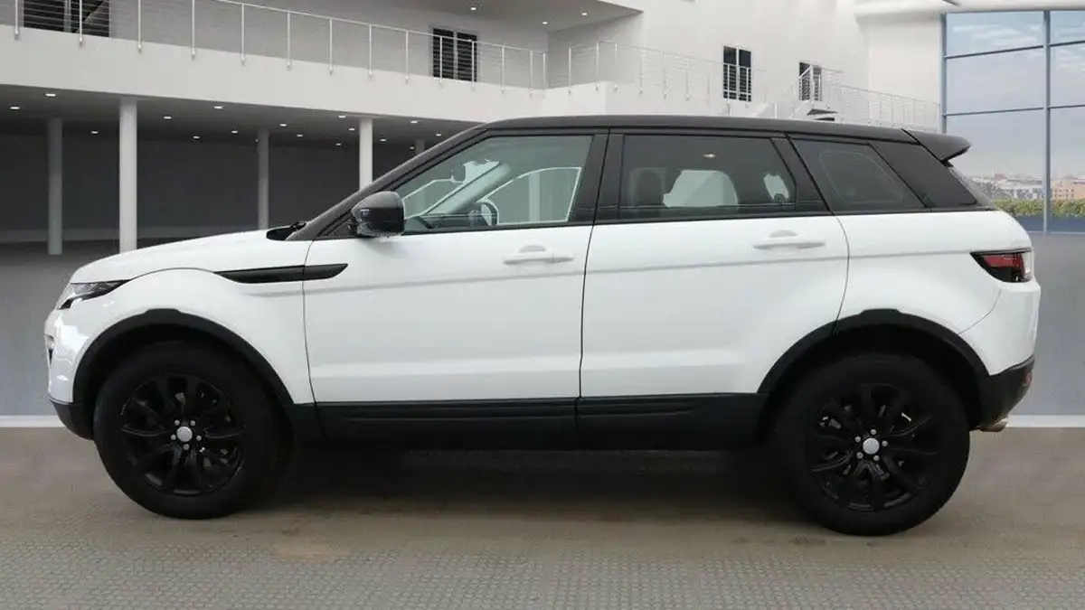 2017-land-rover-range-rover-evoque-20td4-se-auto-big-9