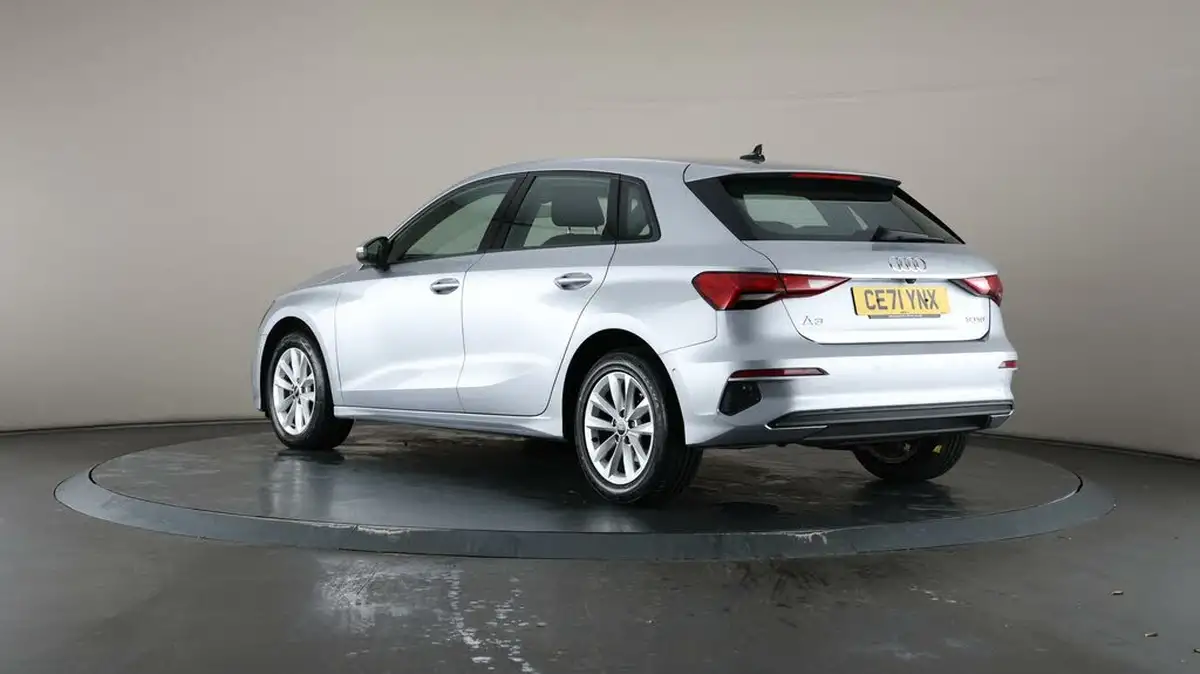 2021-audi-a3-20-30-tdi-technik-big-65