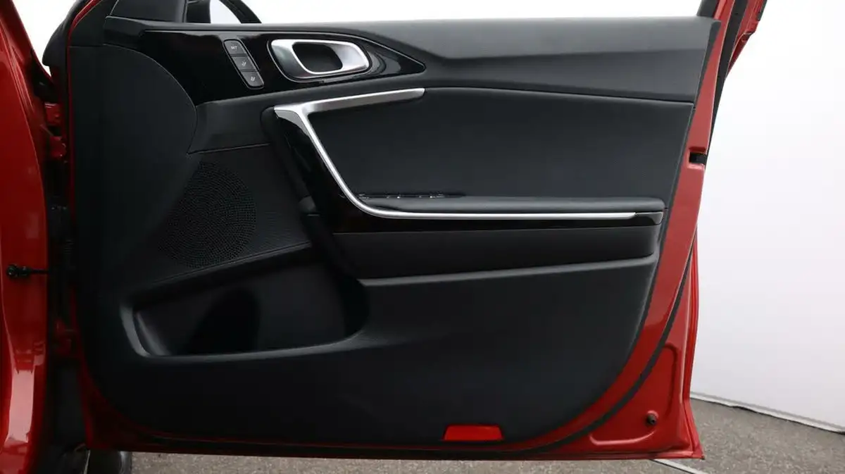 2021-kia-xceed-16-gdi-first-edition-big-15