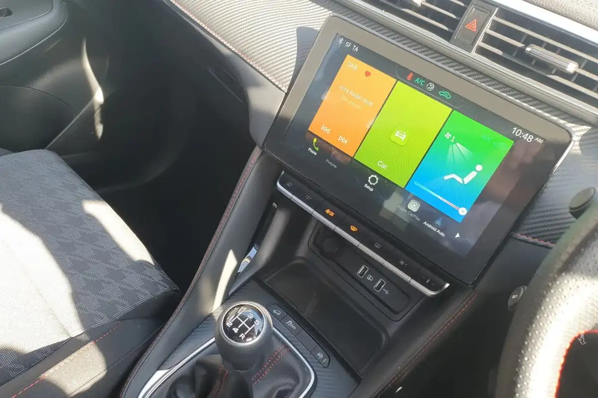 2022-mg-zs-suv-15-vti-tech-excite-big-11