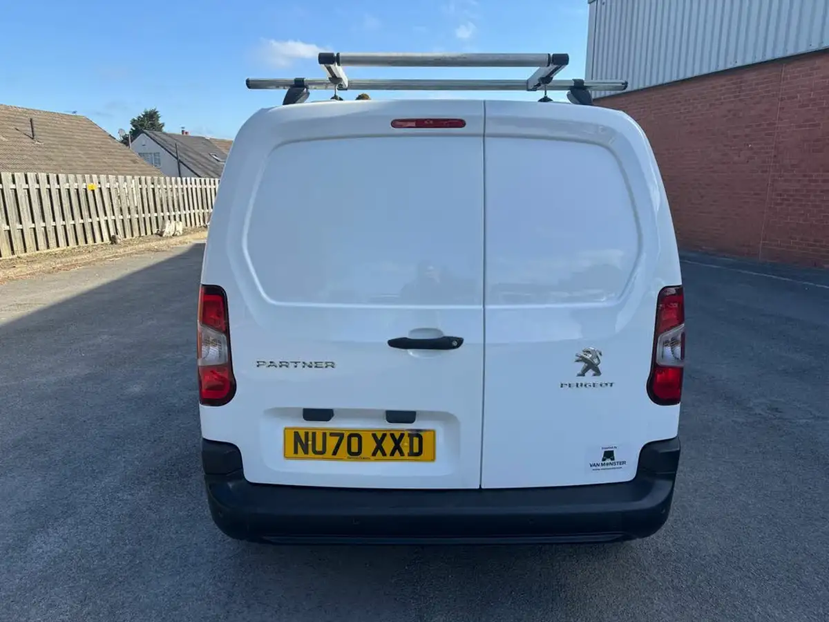 2020-peugeot-partner-15-bluehdi-1000-professional-100ps-eu6dt-panel-big-6