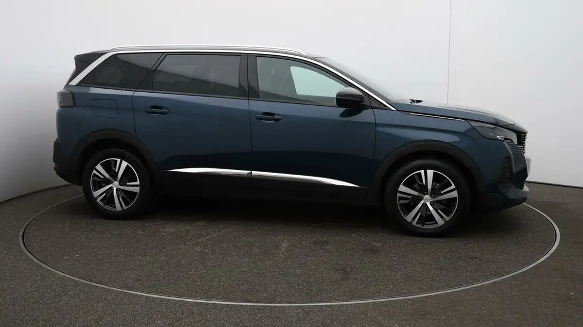 2023-peugeot-5008-suv-15-bluehdi-allure-130ps-eat8-big-41