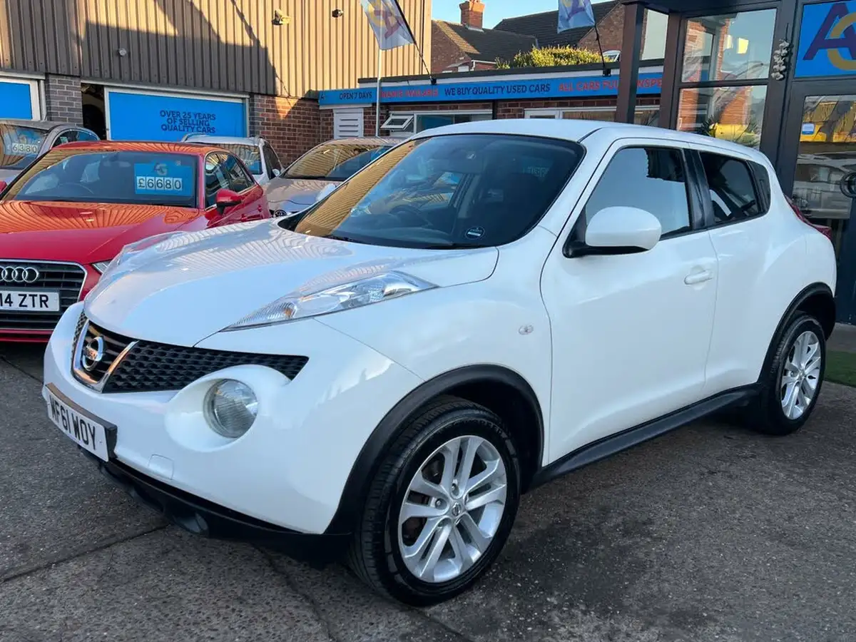 2011-nissan-juke-16-acenta-premium-16v-1598cc-big-13