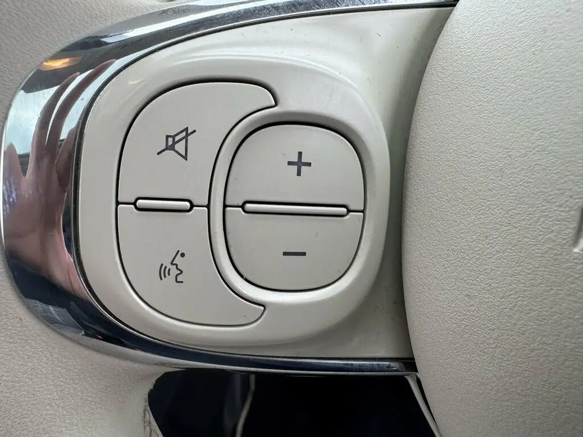 2020-fiat-500-10-lounge-big-34