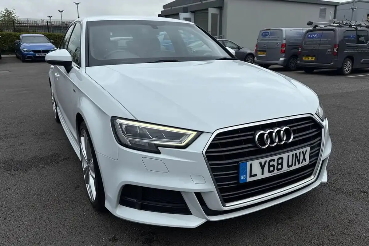 2019-audi-a3-16-30-tdi-s-line-ss-sportback-5d-tronic-big-8