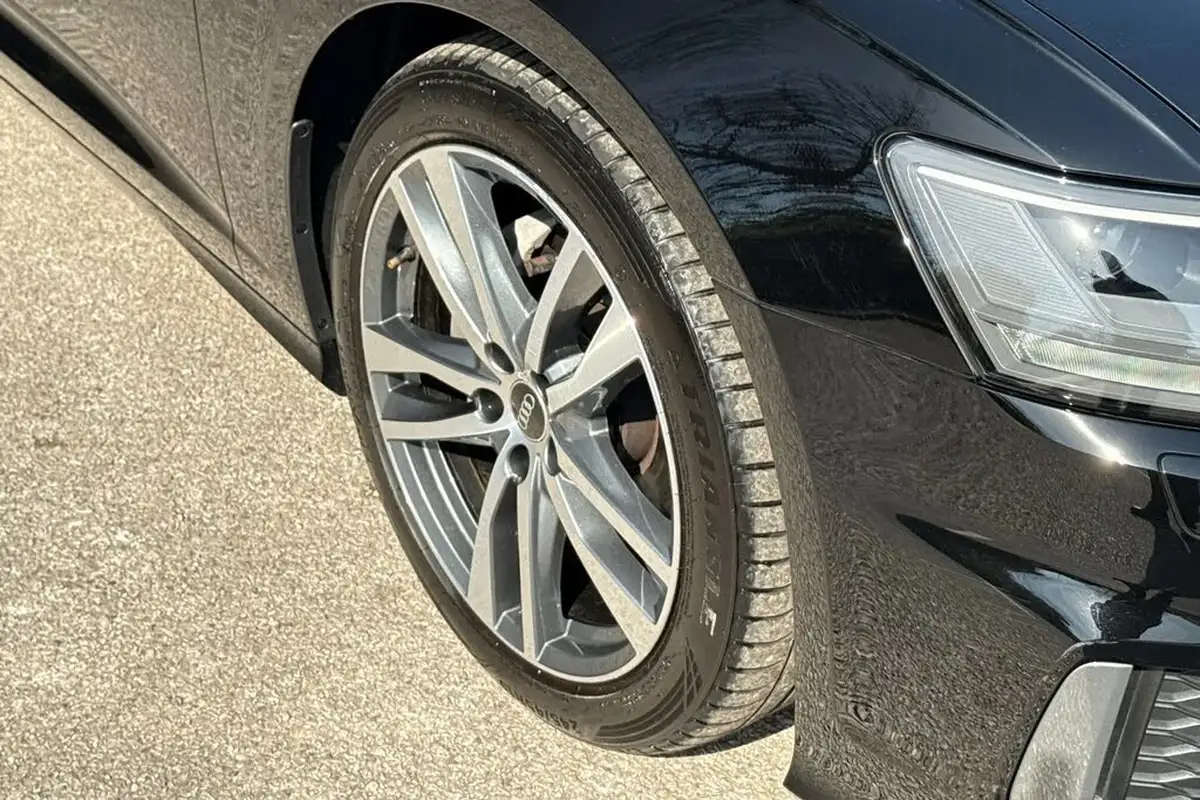 2022-audi-a6-saloon-20-40-tfsi-s-line-big-32