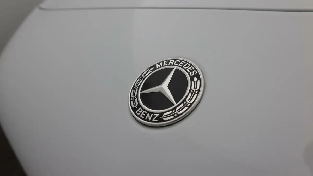 2022-mercedes-benz-a-class-13-a200-amg-line-premium-edition-hatchback-5d-7g-dct-big-20
