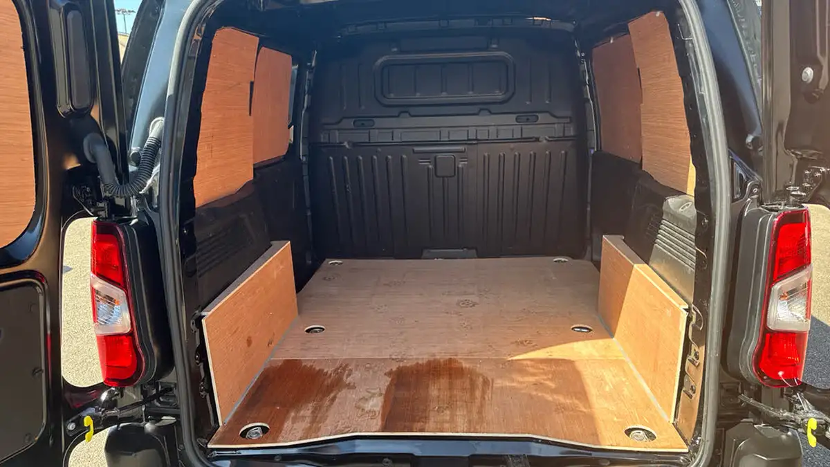 2024-citroen-berlingo-15-bluehdi-m-enterprise-130pseu6e-eat8-big-18