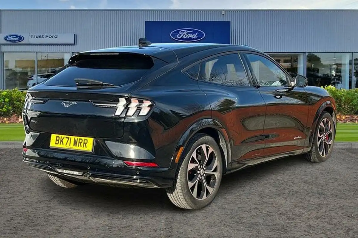 2021-ford-mustang-mach-e-e-standard-range-68kwh-awd-big-3