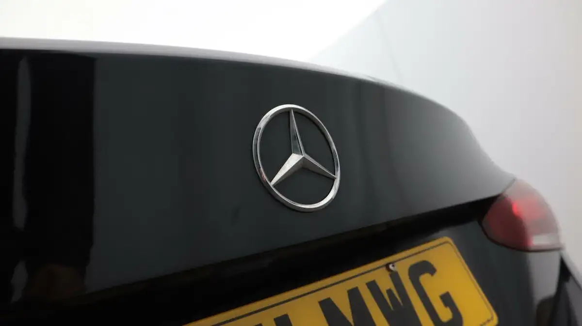 2022-mercedes-benz-a-class-13-a200-amg-line-executive-edition-saloon-4d-7g-dct-big-23
