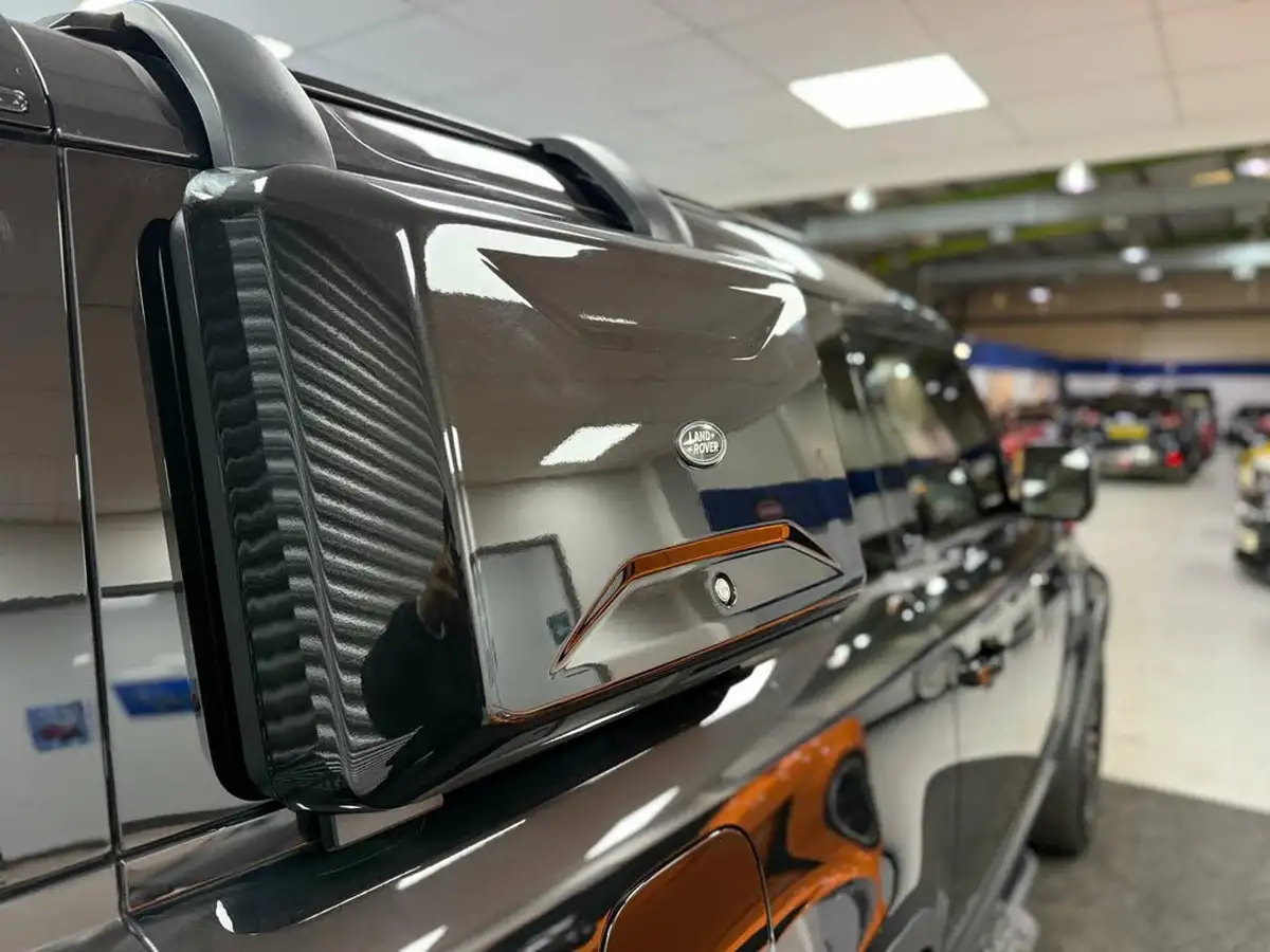 2022-land-rover-90-defender-30-d250-hse-big-67