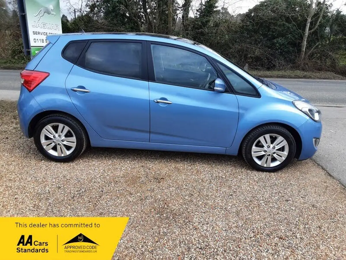 2014-hyundai-ix20-16-style-125ps-big-6