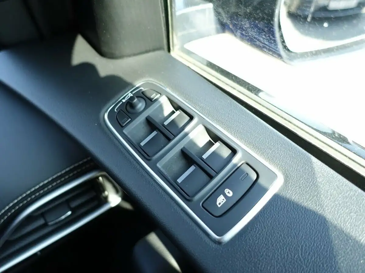2019-jaguar-f-pace-30td-s-v6-awd-ss-big-30