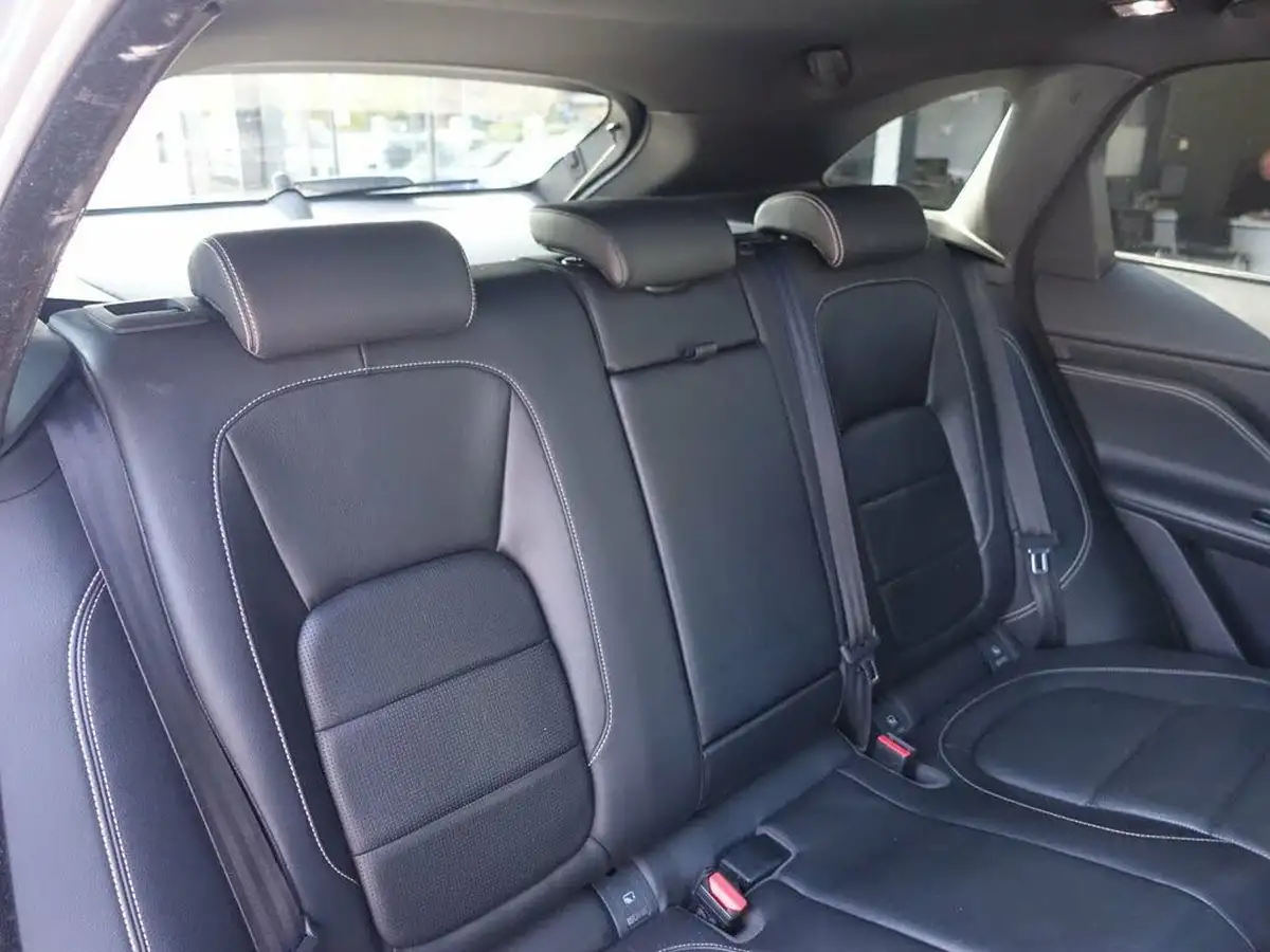 2019-jaguar-f-pace-30td-s-v6-awd-ss-big-11