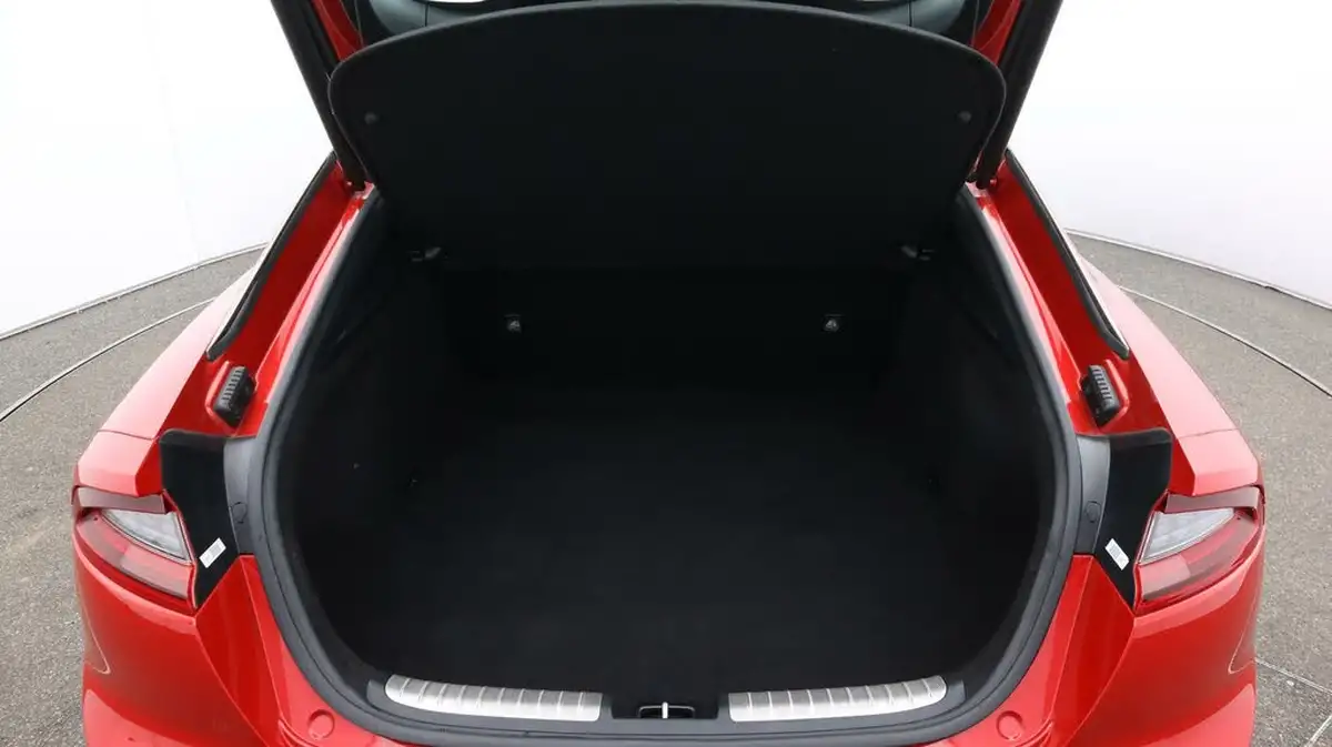 2019-kia-stinger-20-t-gdi-gt-line-s-244bhp-big-17