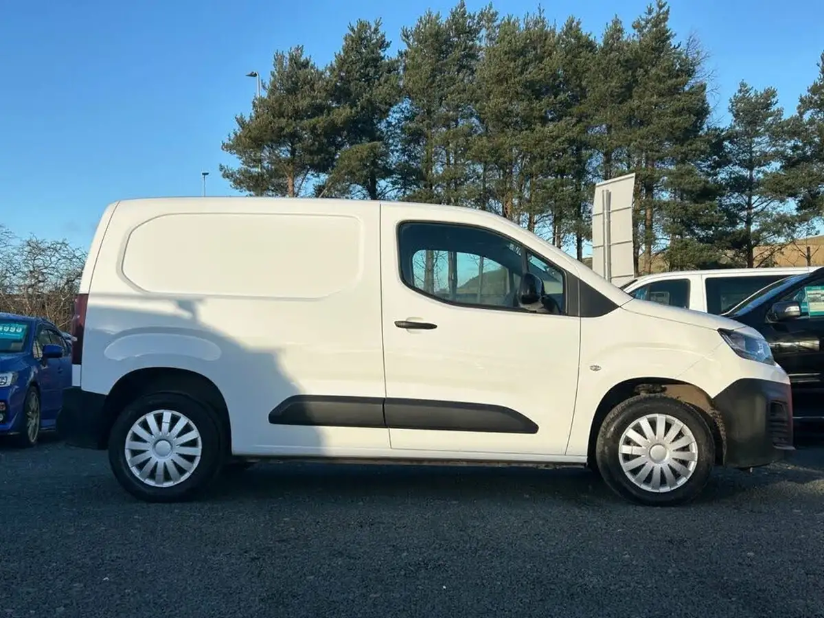 2022-citroen-berlingo-15bluehdi-1000-enterprise-pro-100pseu6d-big-1