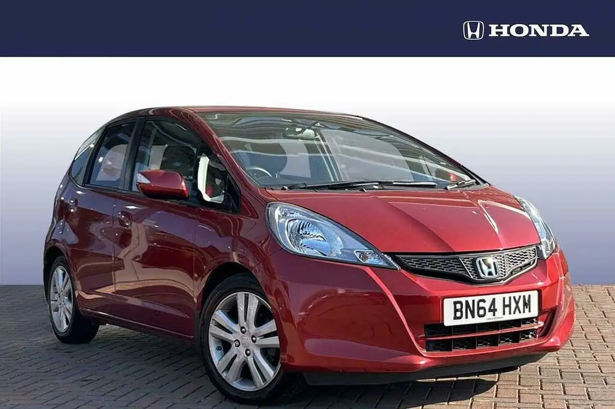 2014-honda-jazz-14-es-plus-cvt-big-0
