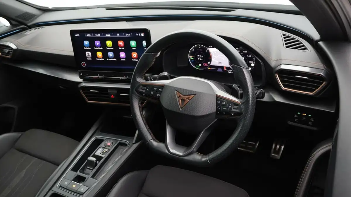 2022-cupra-formentor-14-e-hybrid-vz1-big-9