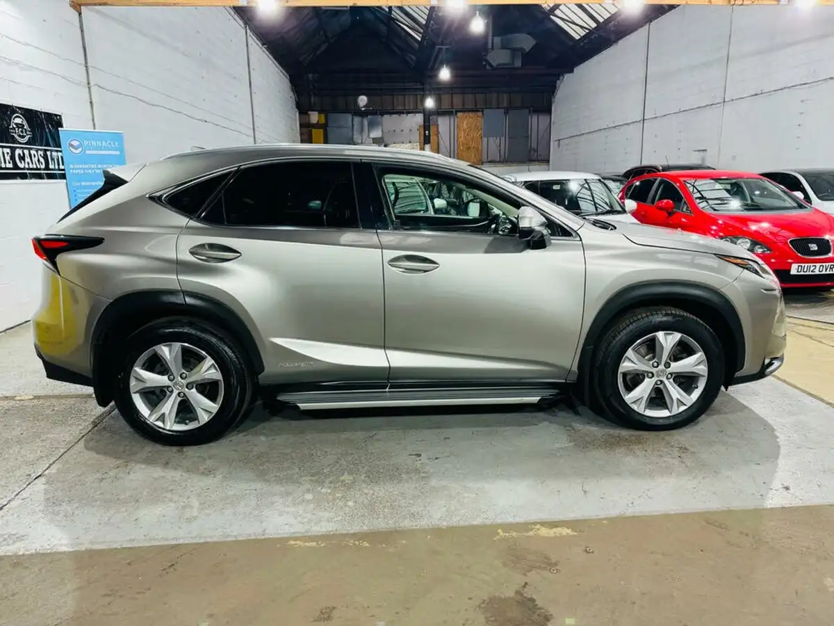 2015-lexus-nx-300h-25-premier-194bhp-panoramic-roof-big-6