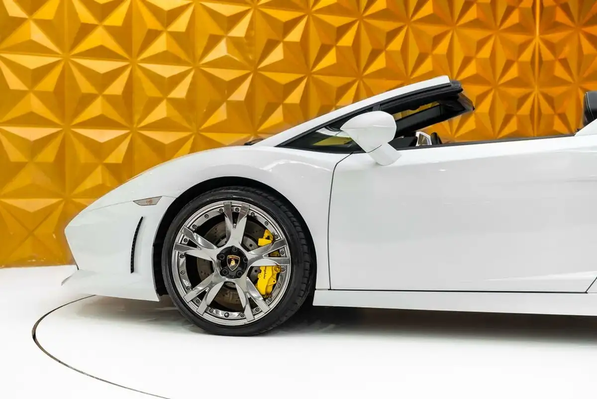 2012-lamborghini-gallardo-52-lp560-4-spyder-big-27