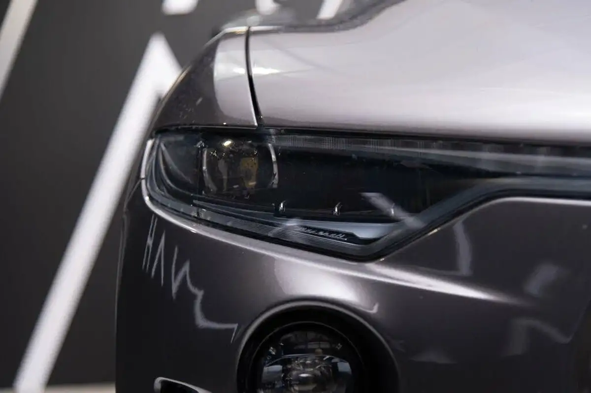 2021-maserati-levante-30-gransport-big-42