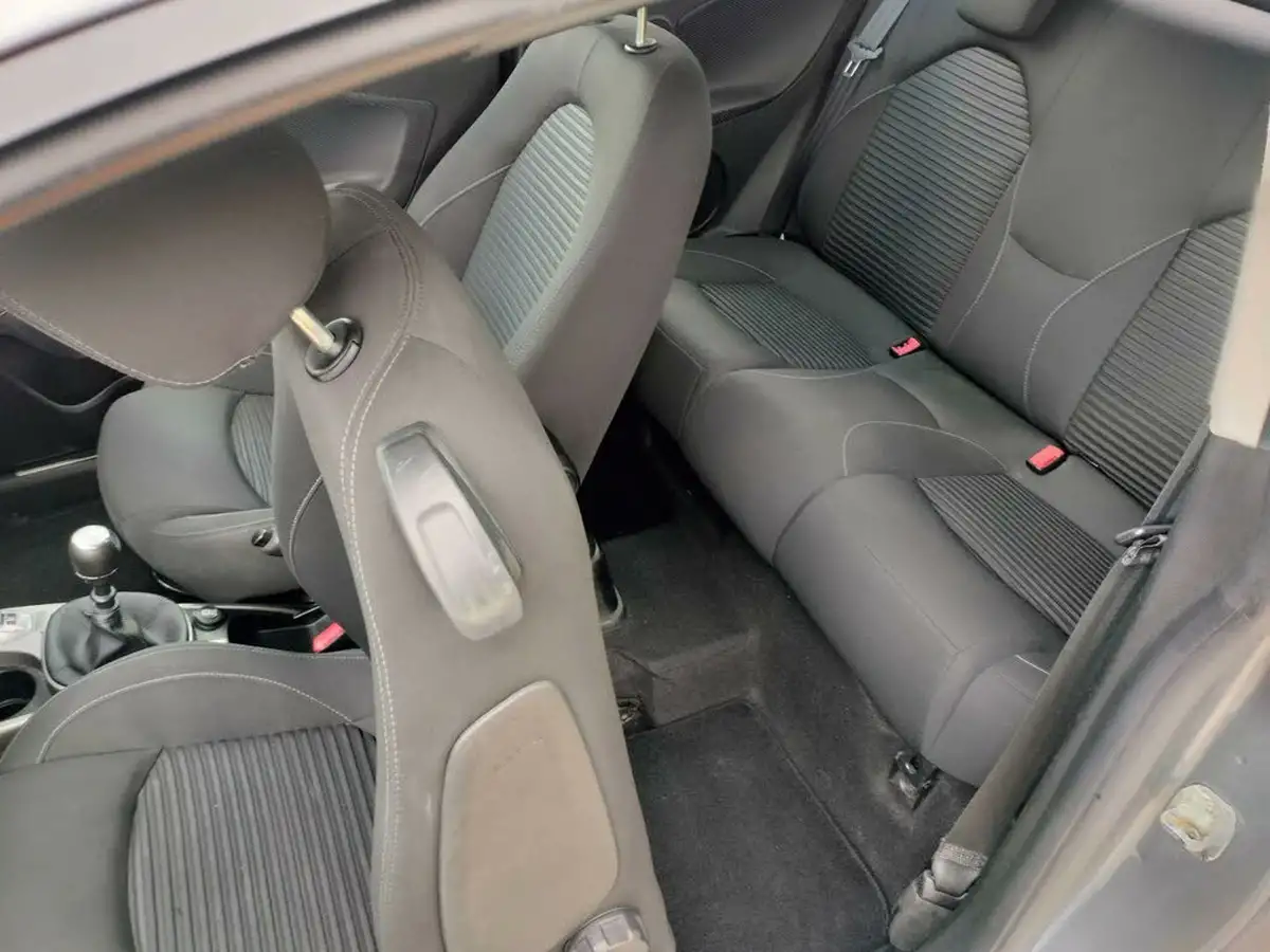 2012-alfa-romeo-mito-16td-veloce-big-30