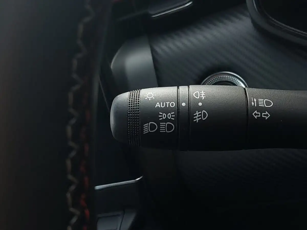 2022-renault-clio-10-tce-rs-line-rs-line-big-17