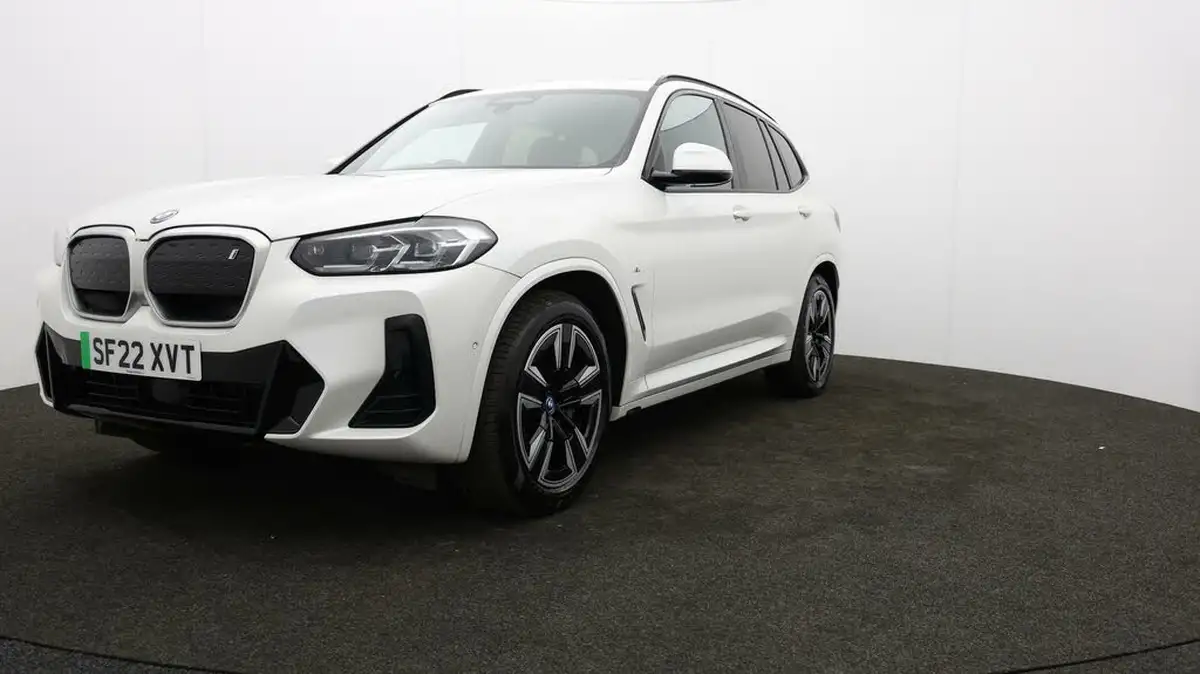 2022-bmw-ix3-e-m-sport-big-51