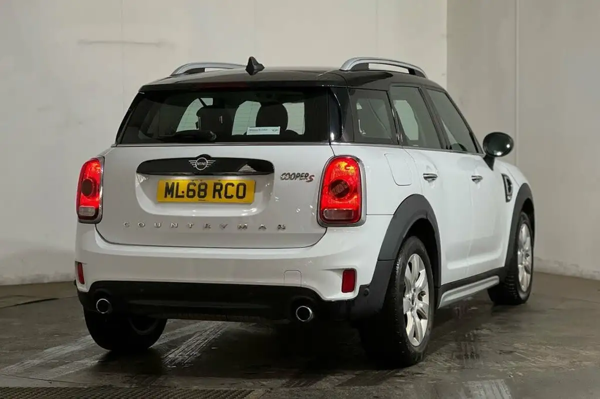 2018-mini-countryman-20-cooper-s-ss-big-17