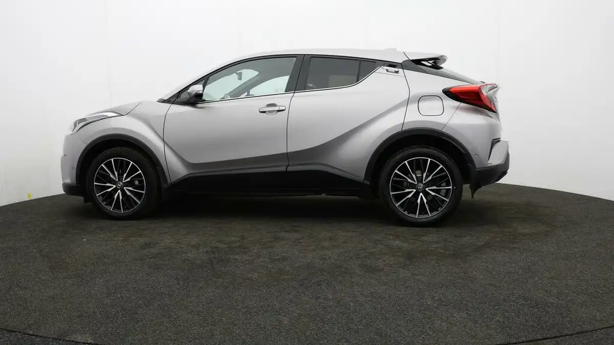 2017-toyota-c-hr-12-excel-big-61