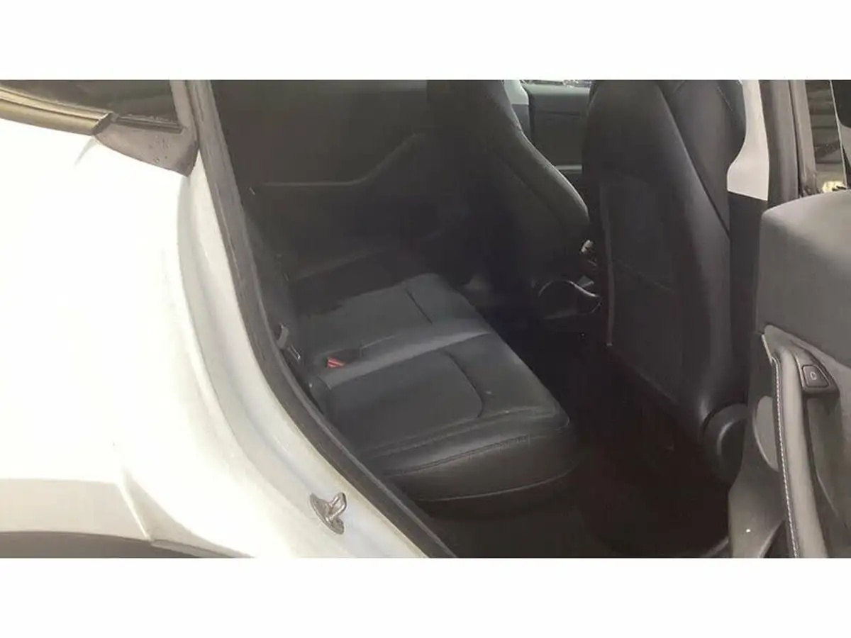 2023-tesla-model-y-e-rwd-big-8