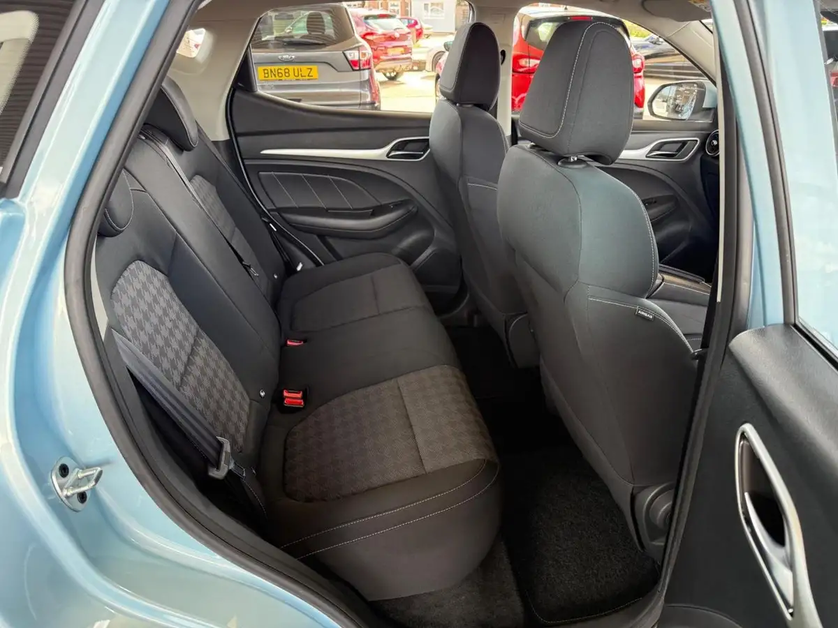 2019-mg-zs-suv-e-excite-ev-big-9