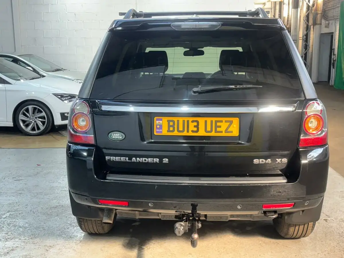 2013-land-rover-freelander-2-22sd4-xs-big-9