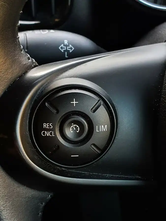 2019-mini-countryman-15-cooper-classic-auto-big-35
