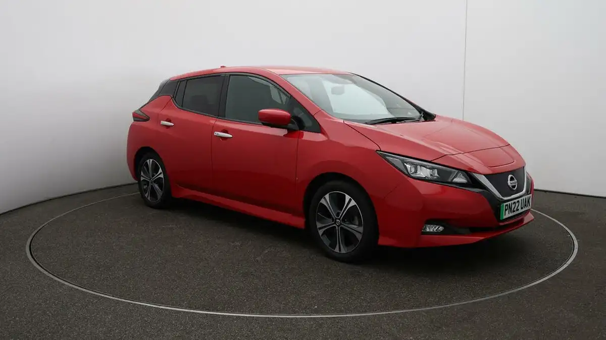 2022-nissan-leaf-e-tekna-big-35