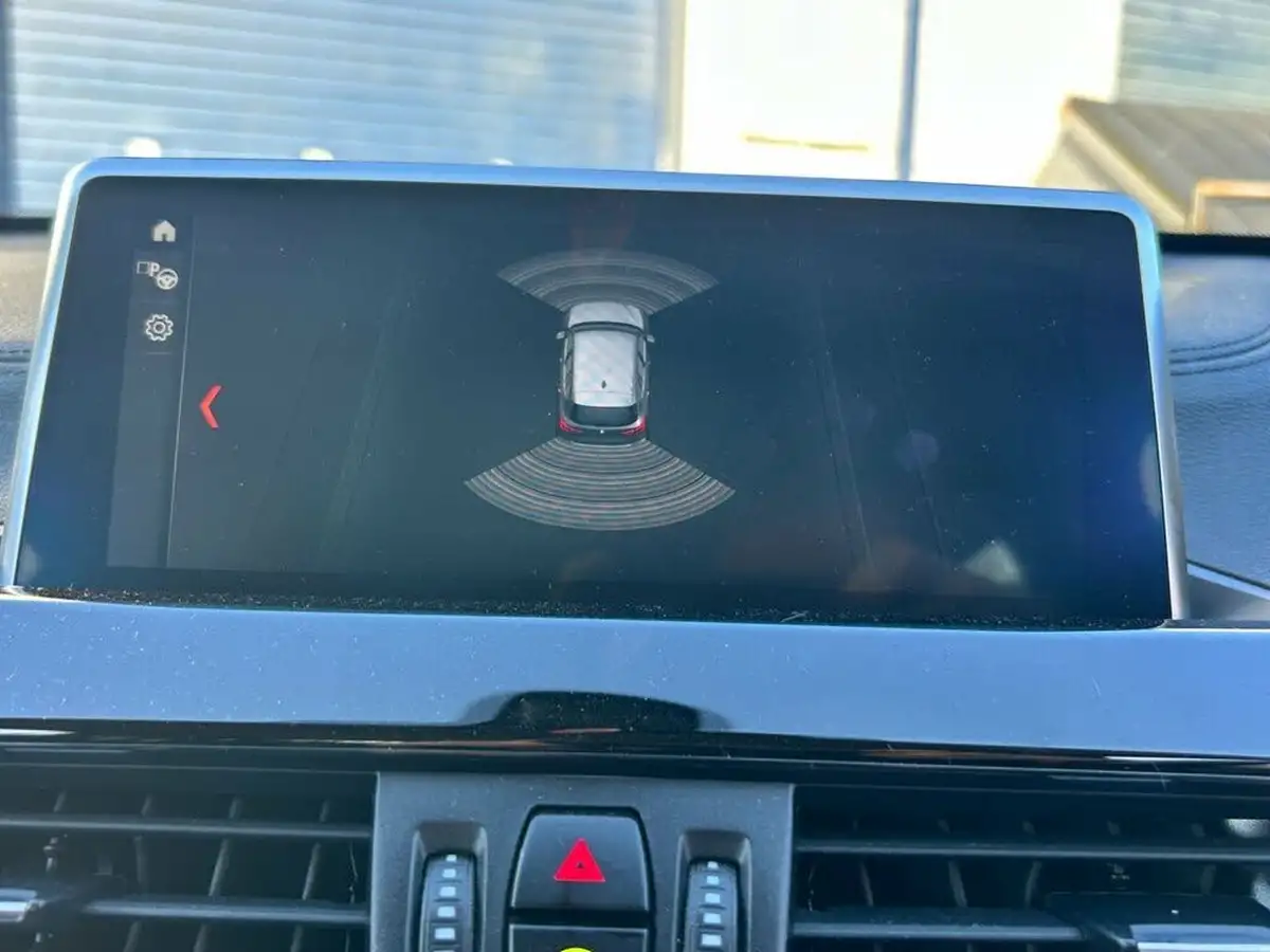 2019-bmw-x1-15-sdrive18i-sport-big-16