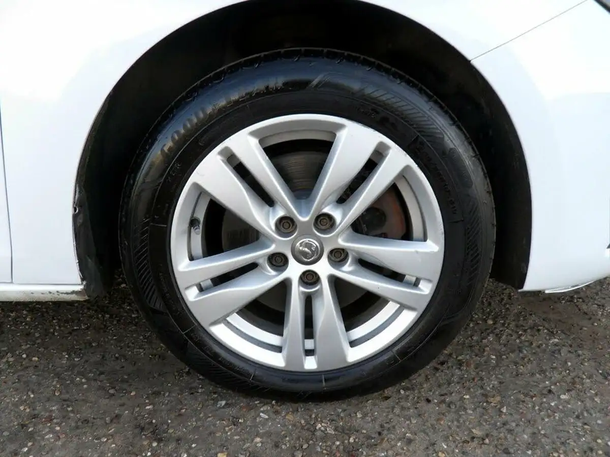 2019-vauxhall-astra-big-29
