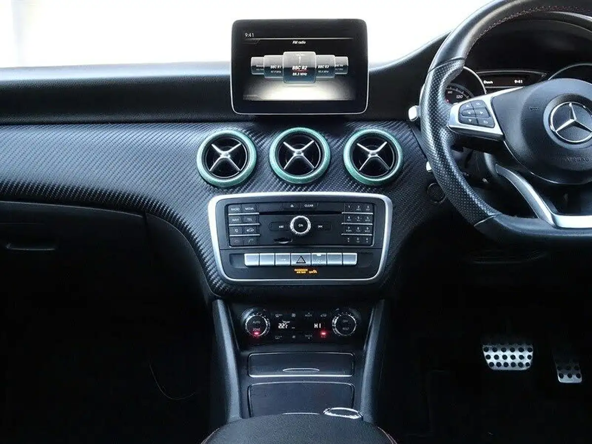2017-mercedes-benz-a-class-21d-a200d-amg-line-ss-7g-dct-big-13