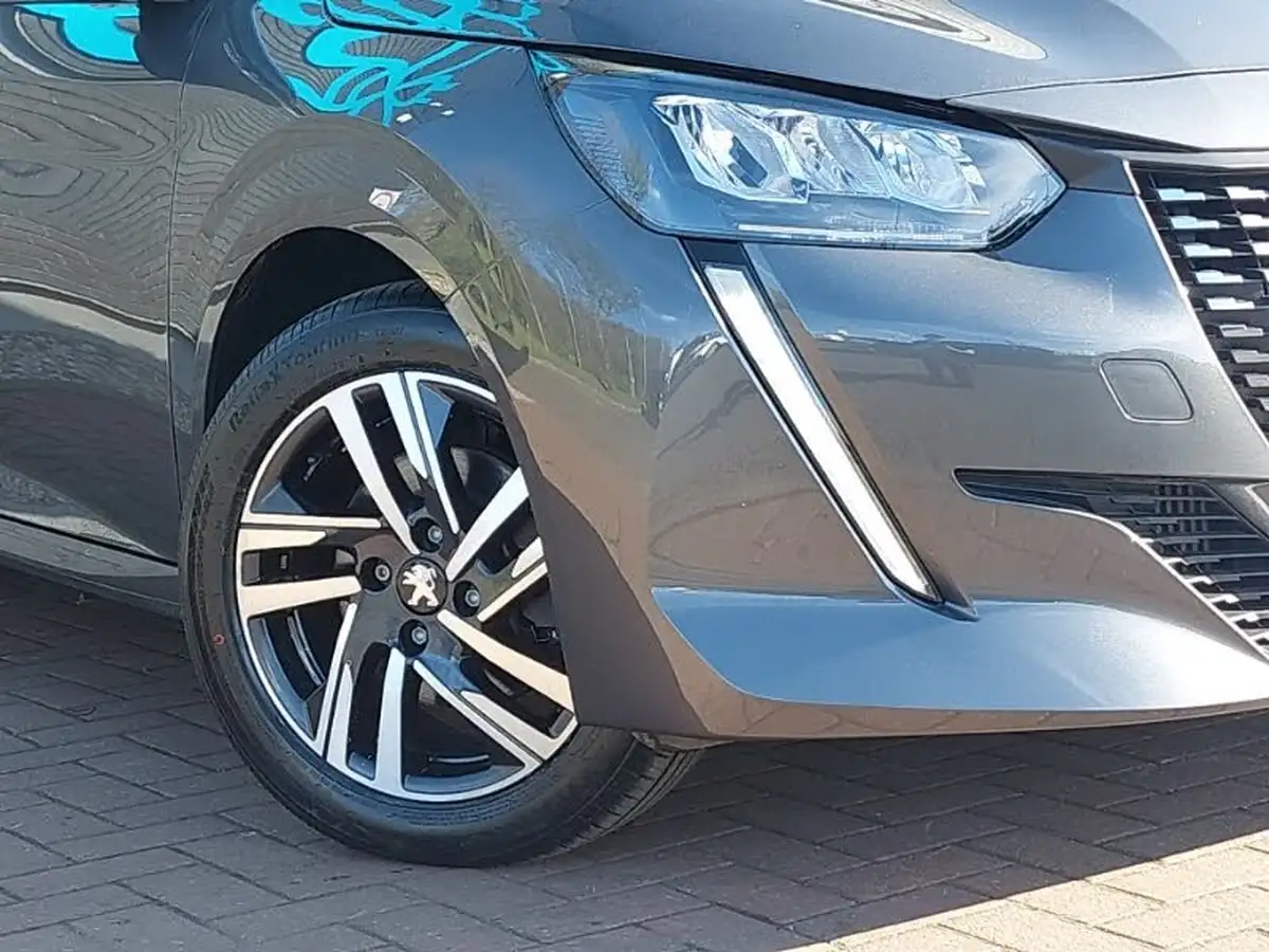 2023-peugeot-208-12-puretech-allure-premium-130ps-eat8-big-8