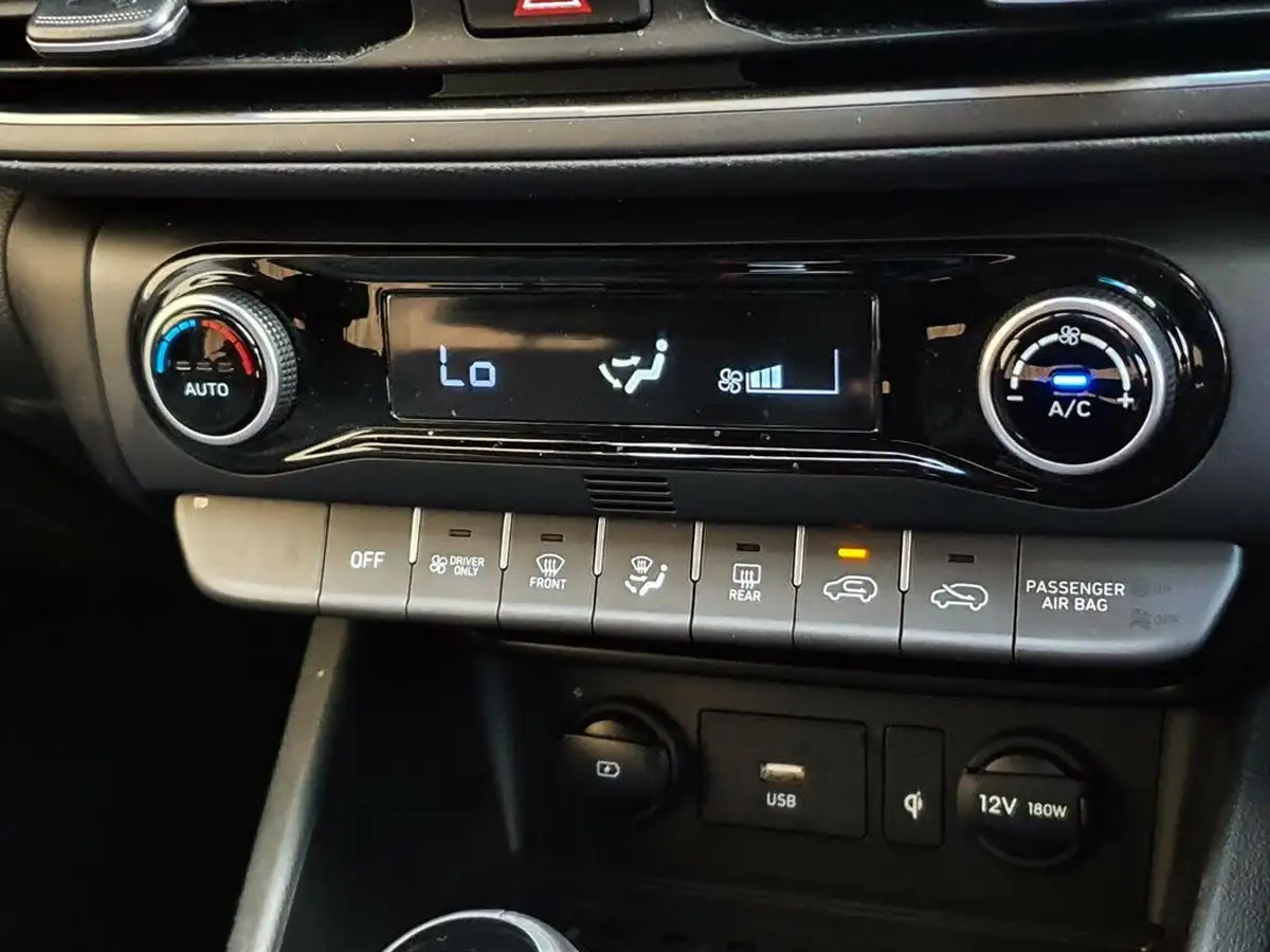 2022-hyundai-kona-16-gdi-premium-big-25
