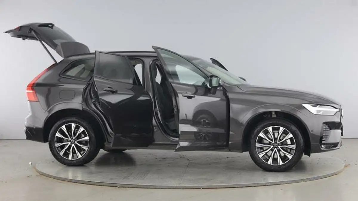 2024-volvo-xc60-20-b5-plus-big-9