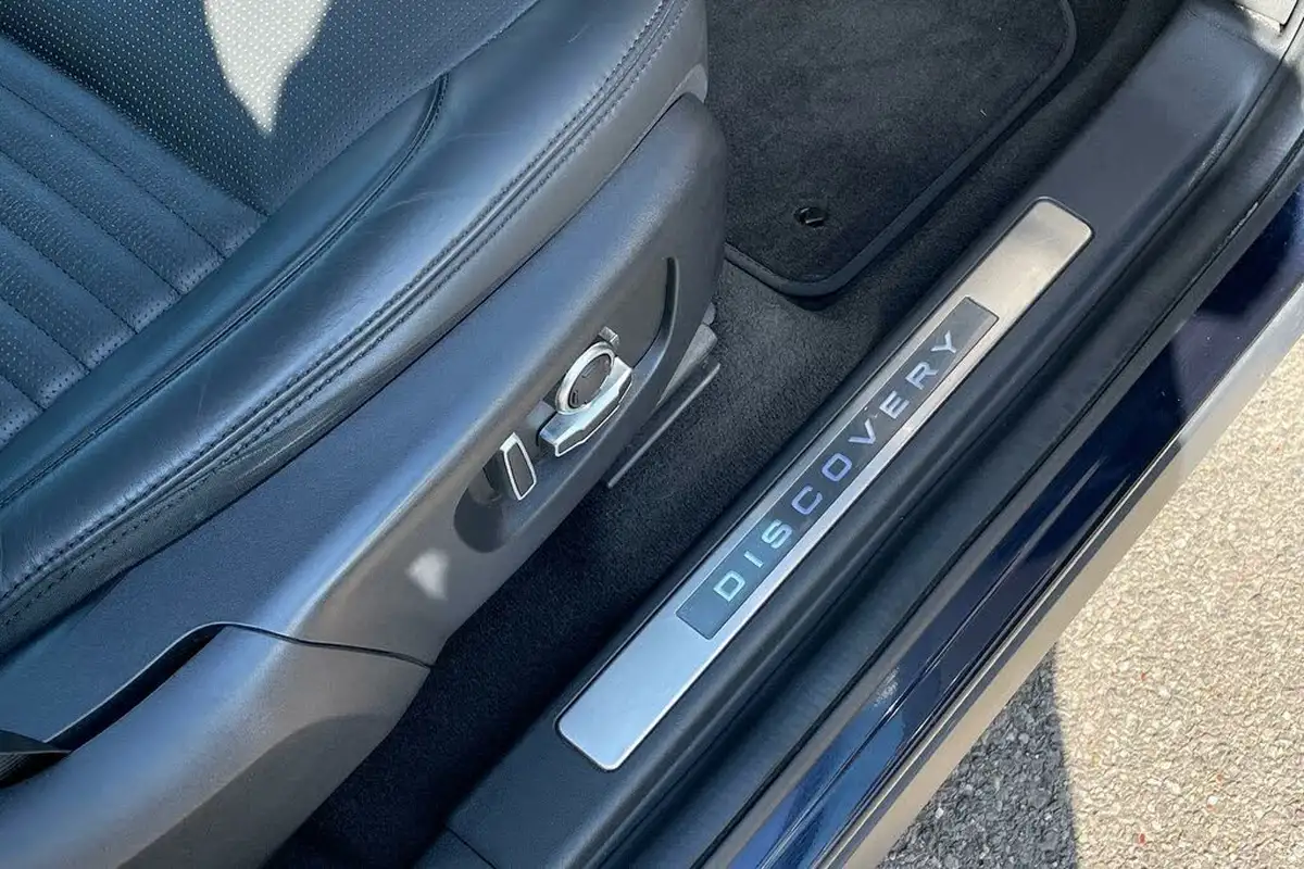 2021-land-rover-discovery-sport-20-p250-hse-big-37