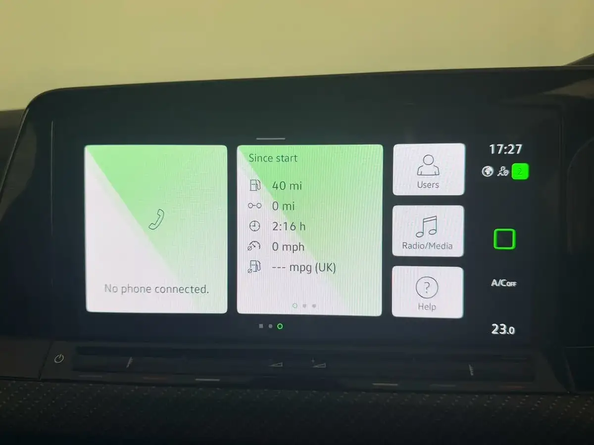 2021-volkswagen-golf-big-42